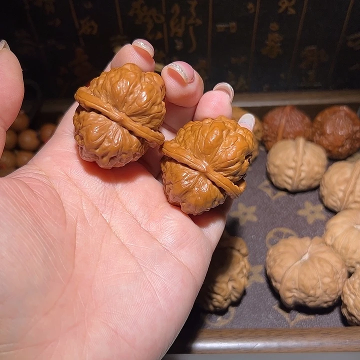 文玩核桃蛤蟆头37