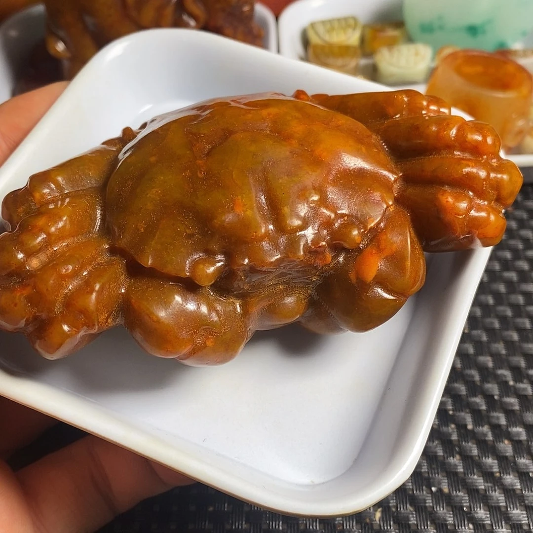 岫岩老玉（透闪石质玉）未镶嵌珠宝奇石