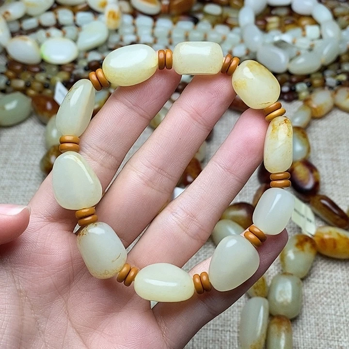 和田玉未镶嵌手链