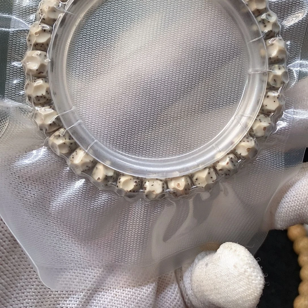 吊坠星月菩提石玉无相8*7单