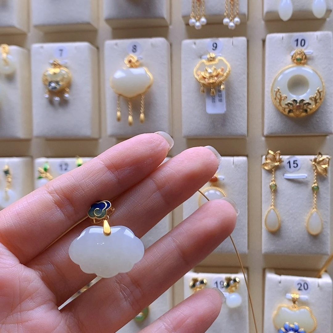 和田玉银S925镶嵌颈饰