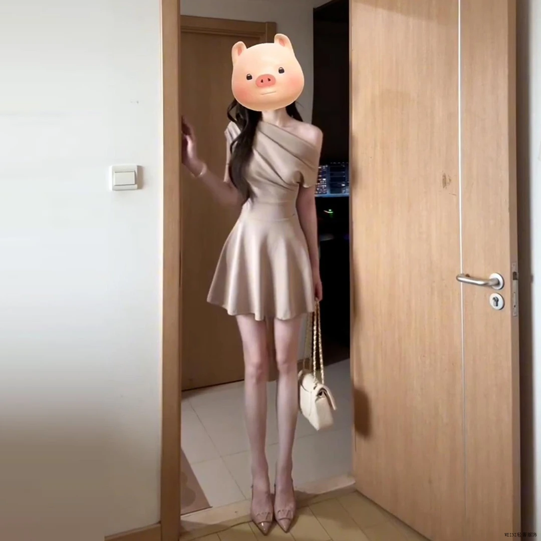 法式清新纯美风纯色露肩时尚网红女2025新款夏装气质修身显瘦A字