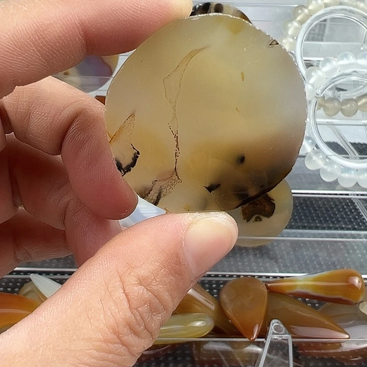 玛瑙/玉髓未镶嵌颈饰