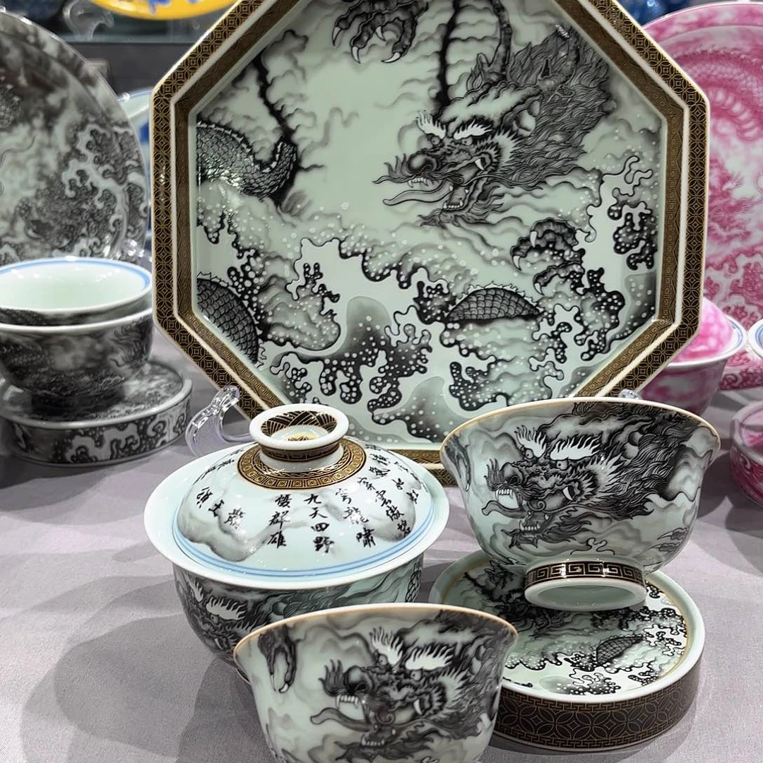 瓷片景德镇瓷器精品陈列