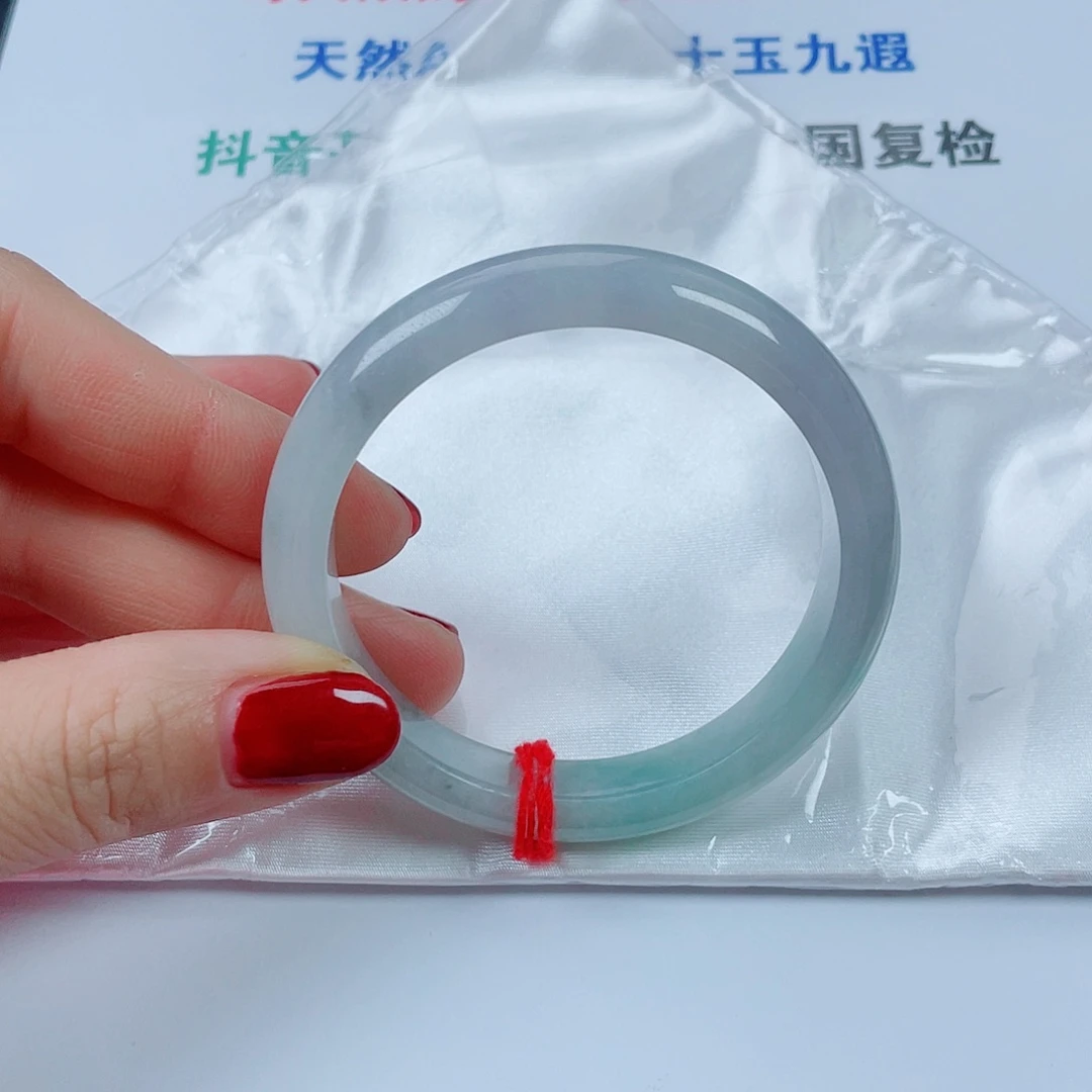 翡翠未镶嵌手镯圈口56宽11.5厚8