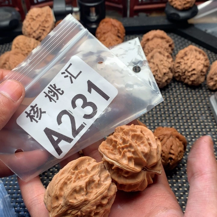 吊坠文玩核桃大龙