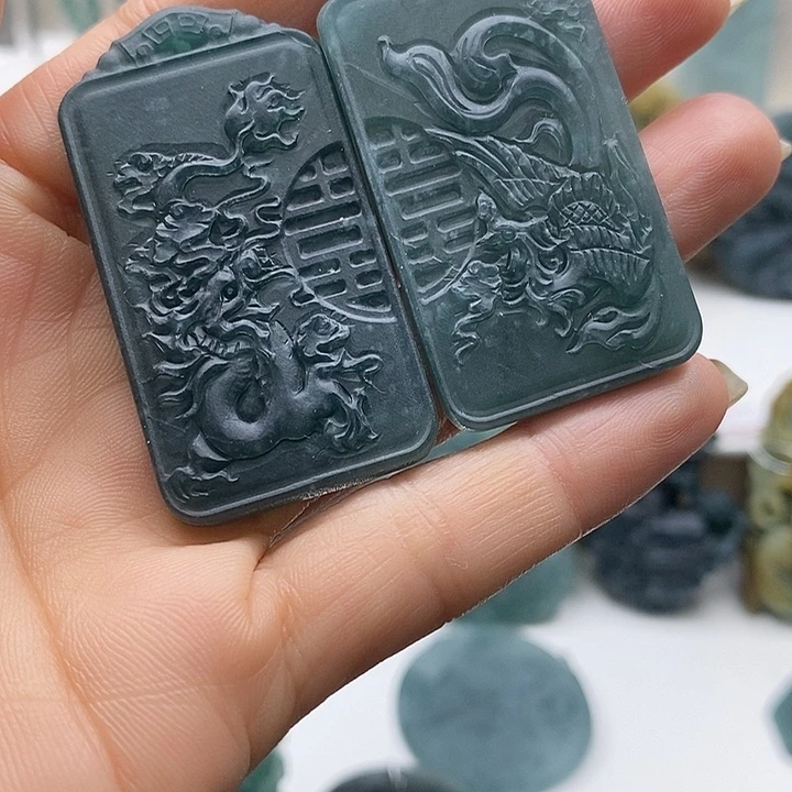 定制翡翠未镶嵌翡翠