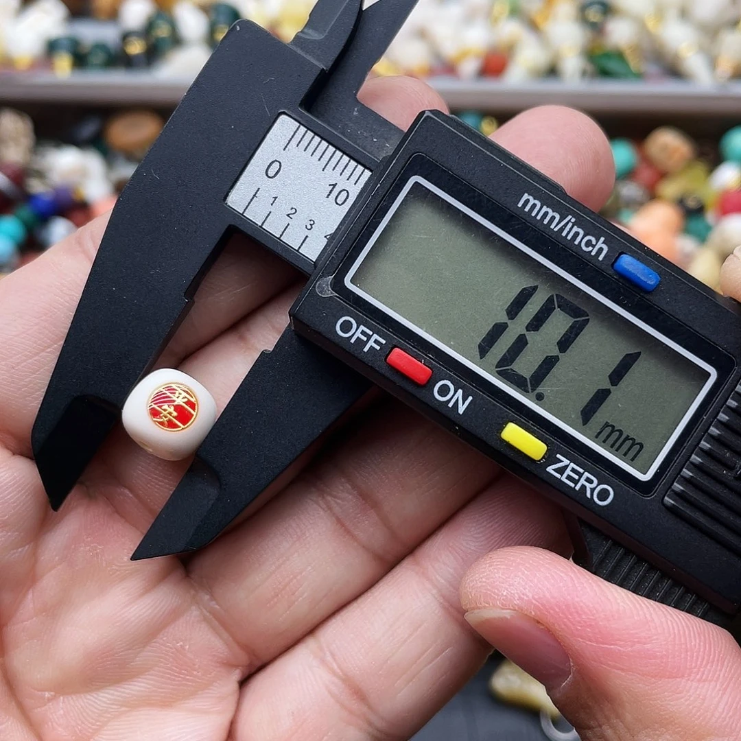 玛瑙/玉髓未镶嵌珠宝奇石