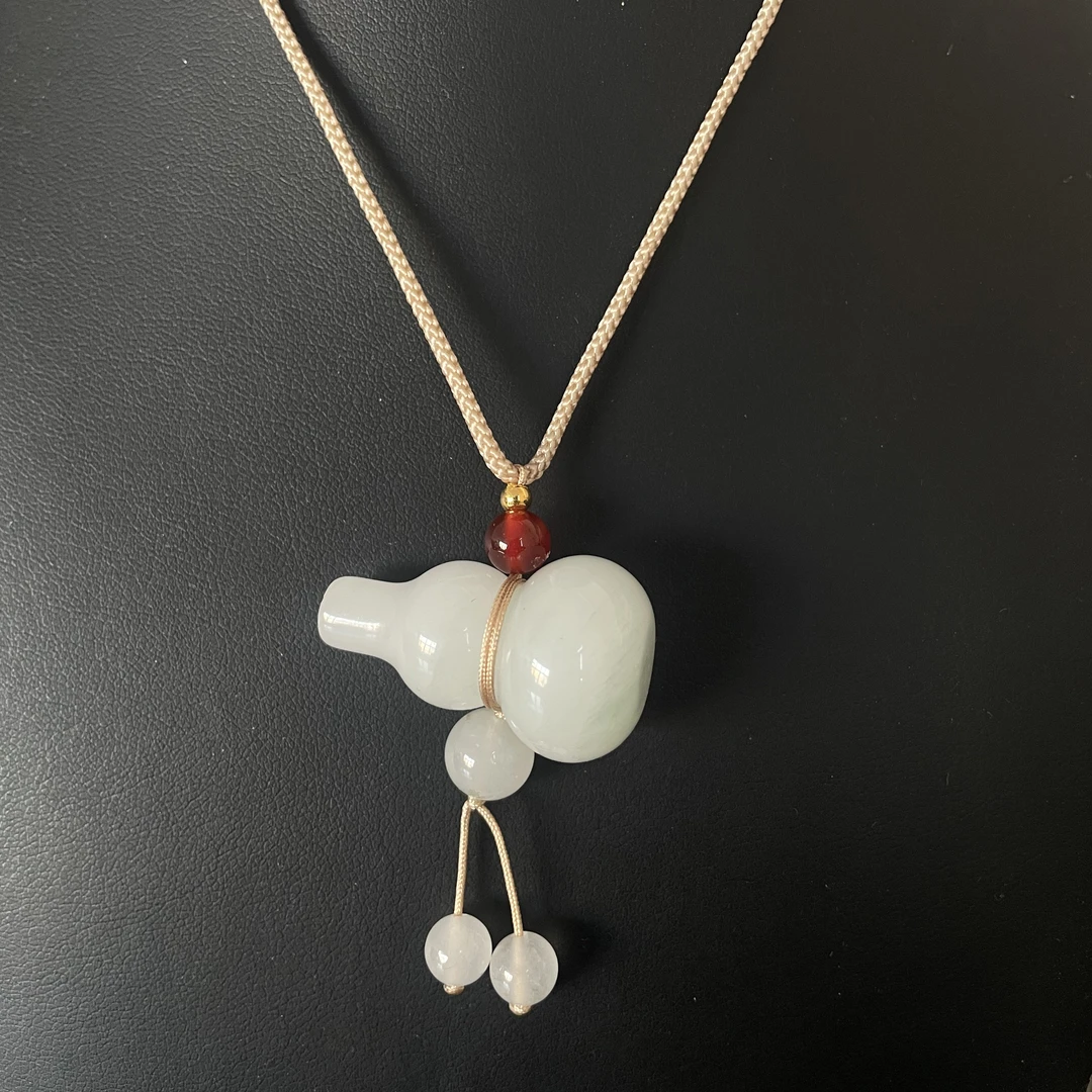 新疆天山翠小葫芦吊坠（多样性发货拍一发一）随机发货