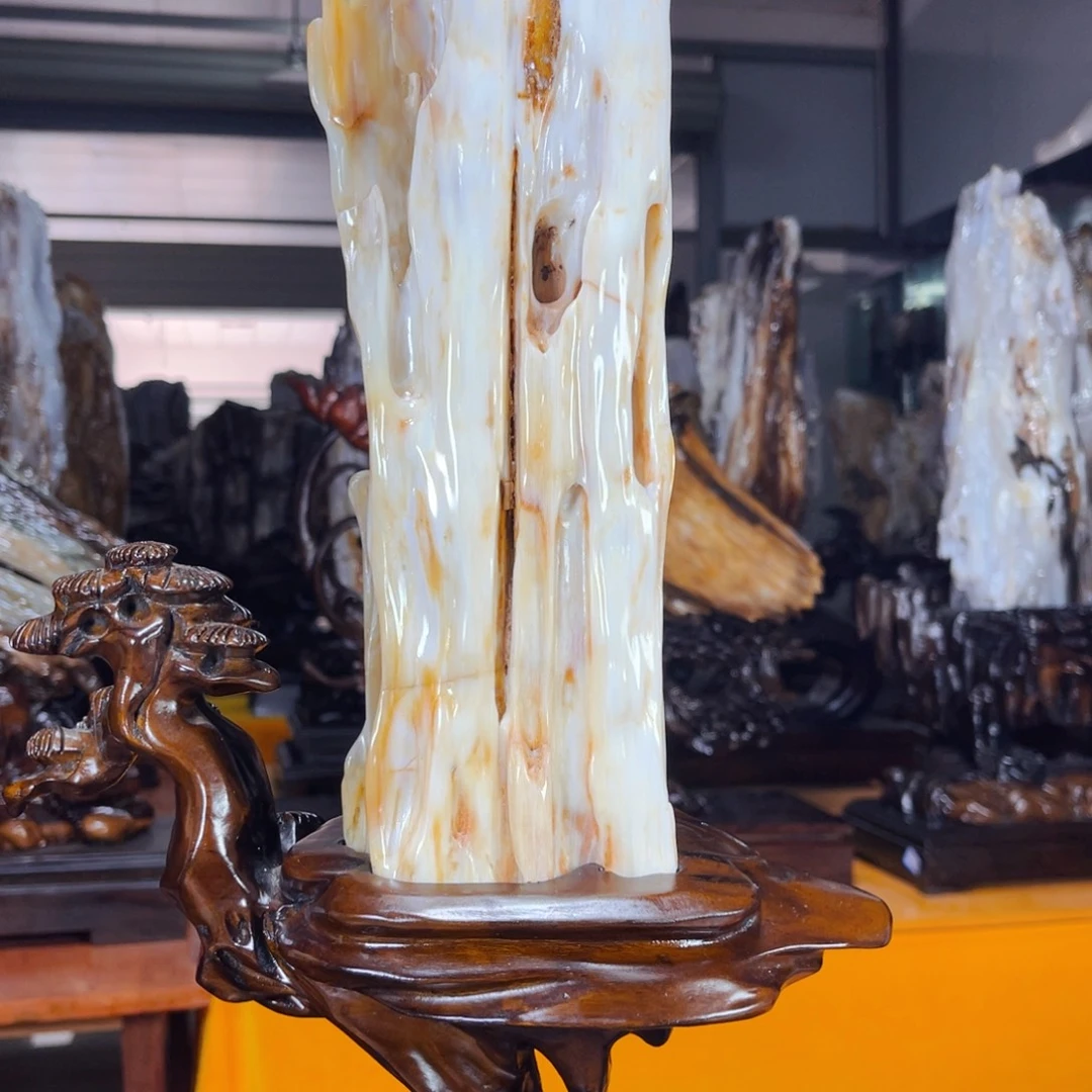 硅化玉未镶嵌珠宝奇石