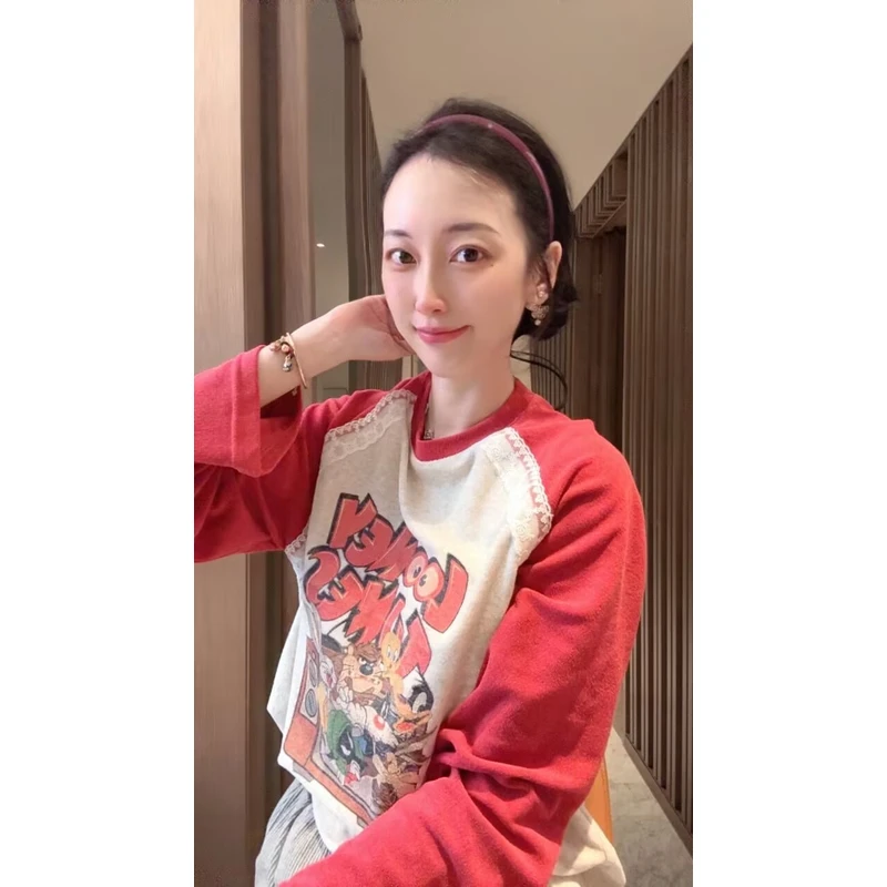 【张静芝】做旧卡通兔子印花撞色插肩袖T恤