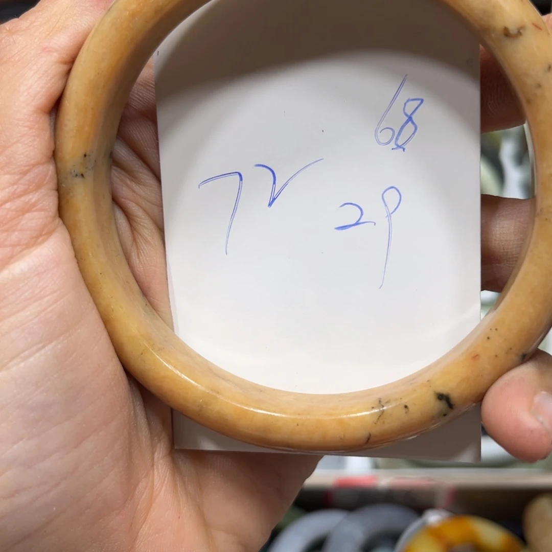 蛇纹石玉手镯未镶嵌栀**开
