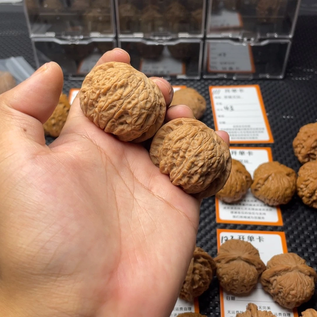 把件文玩核桃血麒麟44全品头货毕业