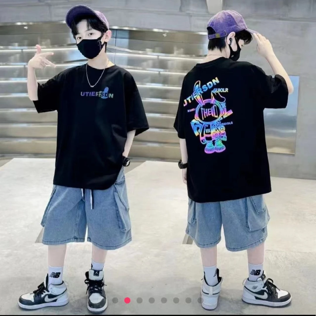 {磊杨家}2025重工镭射炫彩夜光兔子短袖T恤7022