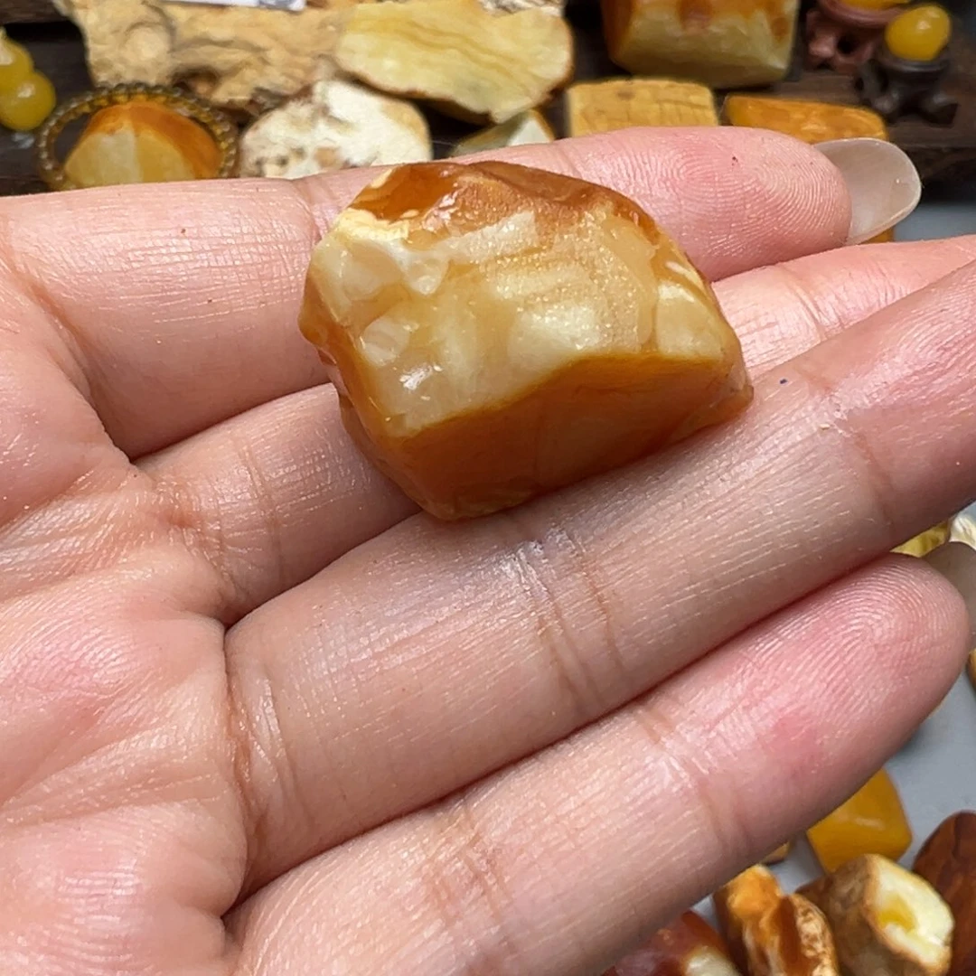 L***。未镶嵌定制琥珀蜜蜡