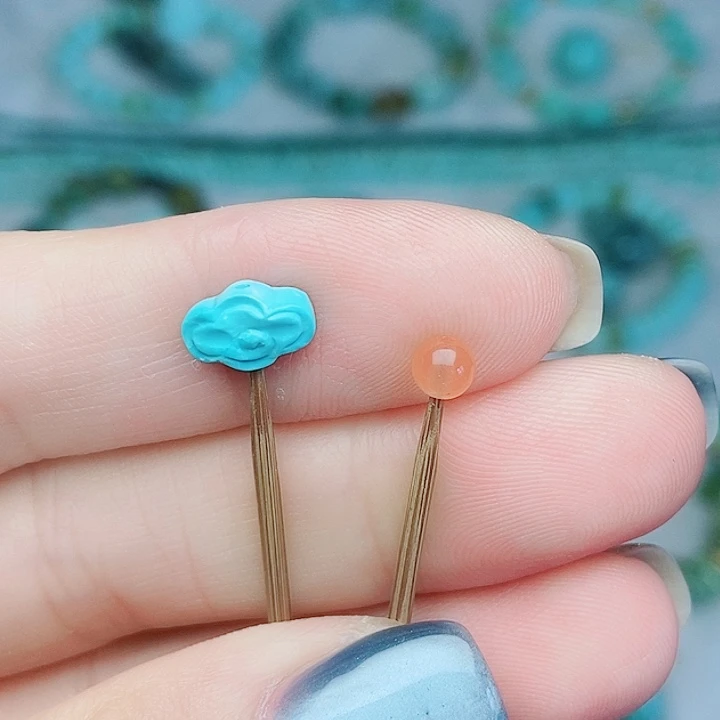 南红玛瑙未镶嵌珠宝奇石