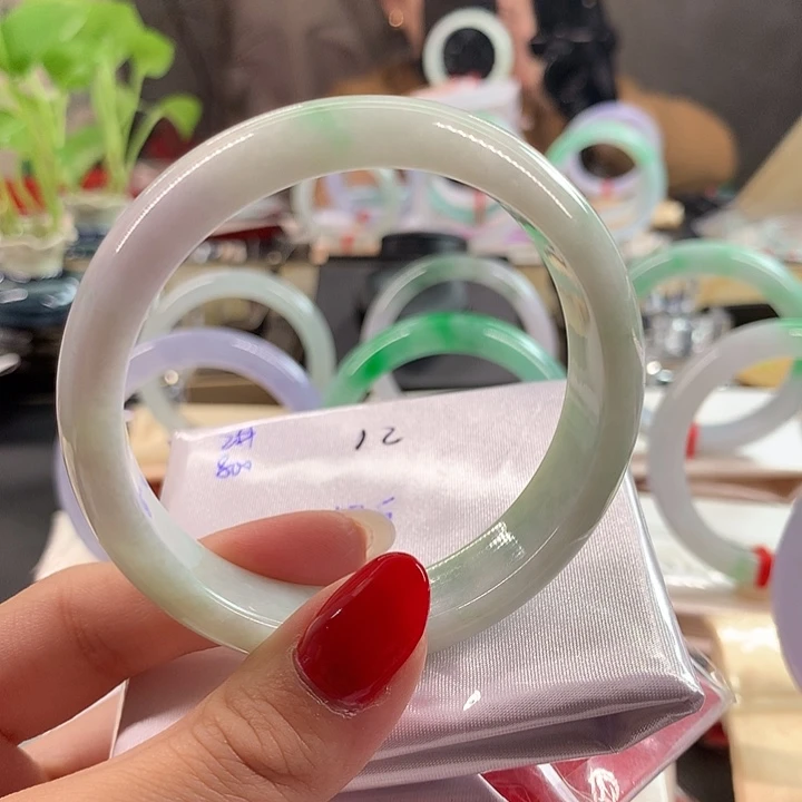 翡翠未镶嵌手镯57.5圈口