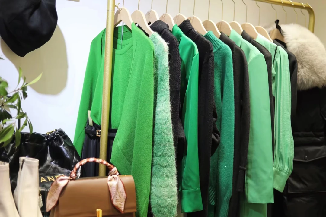 【贝拉格慕直播间拍款式】528*柜台秋冬磨毛衬衫