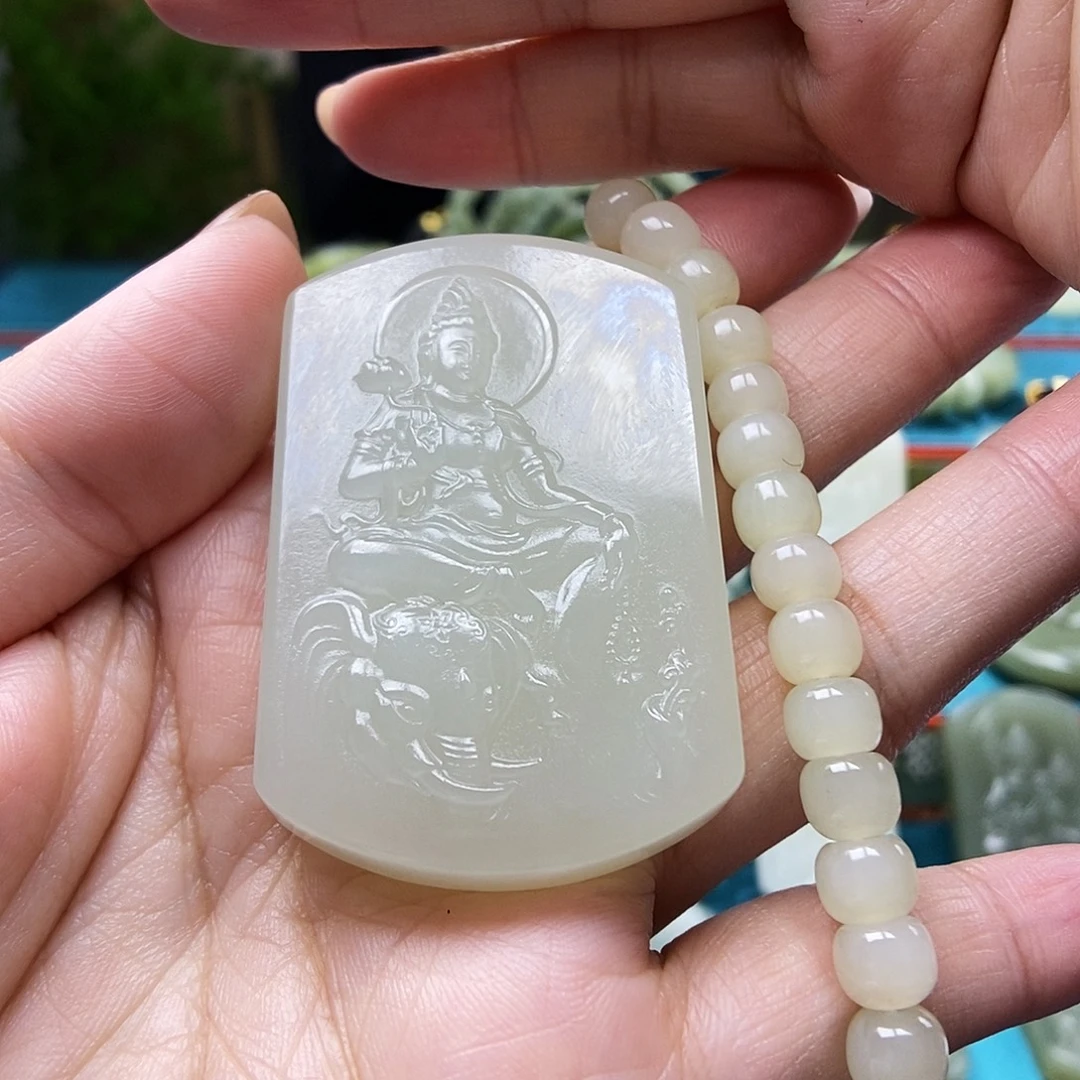 风***阻和田玉未镶嵌颈饰