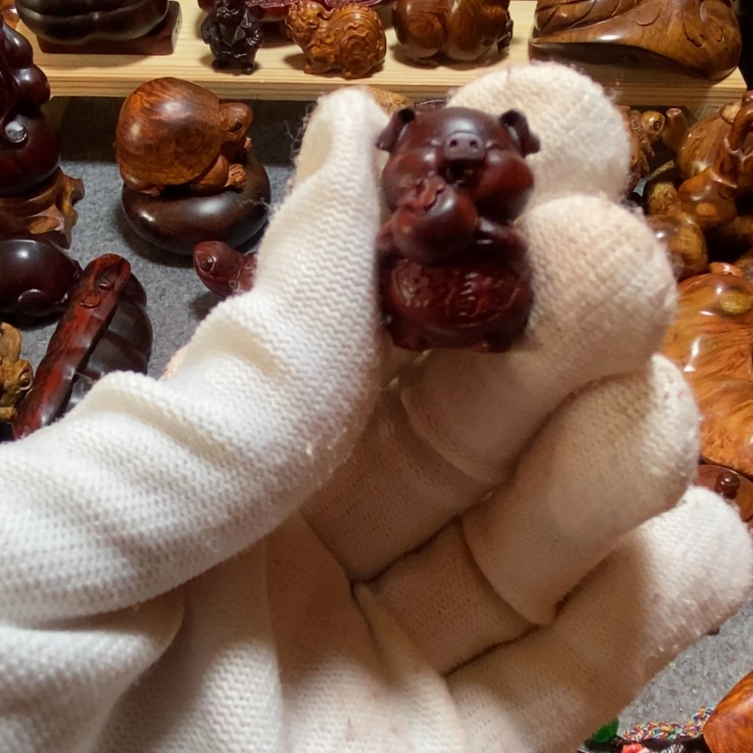 无事牌檀香紫檀（小叶紫檀）小叶紫檀小福猪