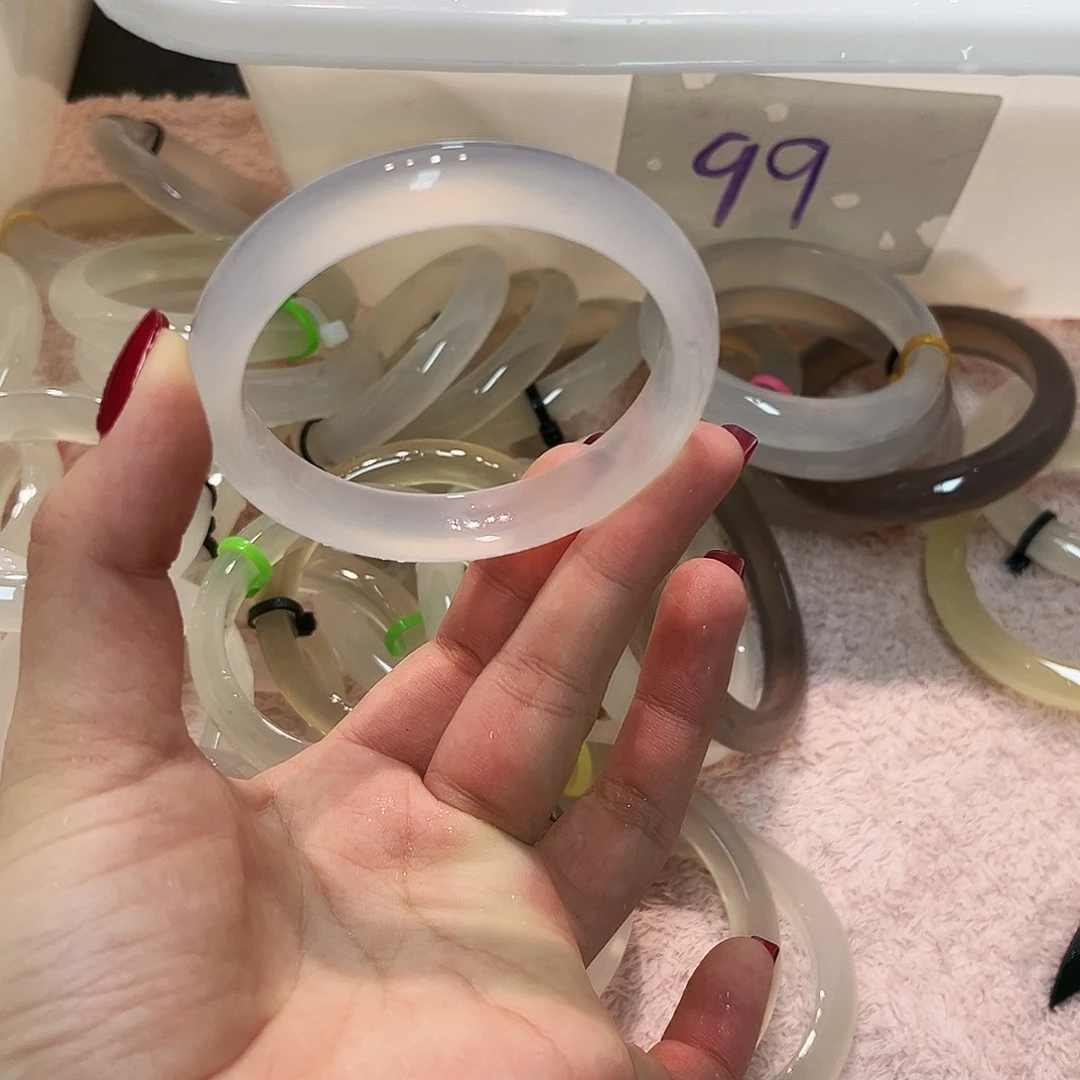 玛瑙/玉髓未镶嵌手镯A103