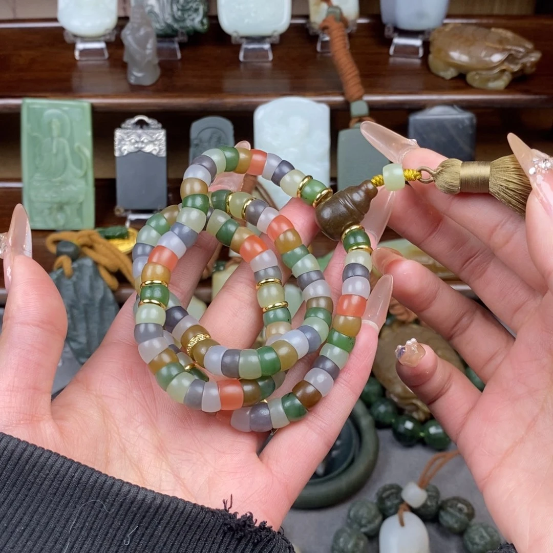 和田玉颈饰未镶嵌虎*