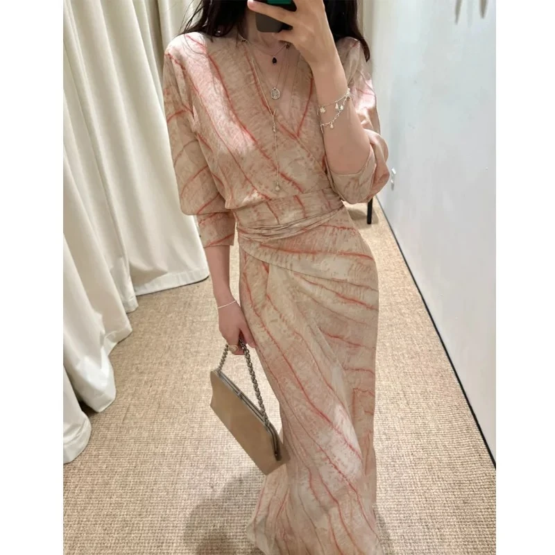 2025夏季新品温柔美人长裙高级感复古遮肉显瘦围裹连衣裙女