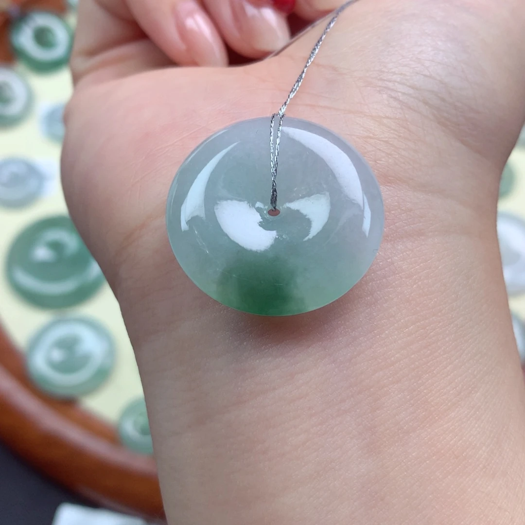 翡翠未镶嵌颈饰吊坠26/5.3mm