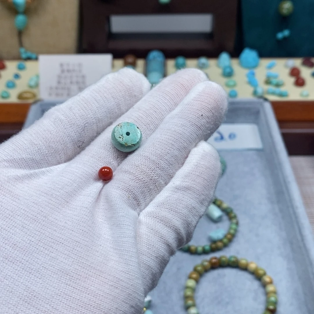 未镶嵌配饰南红玛瑙