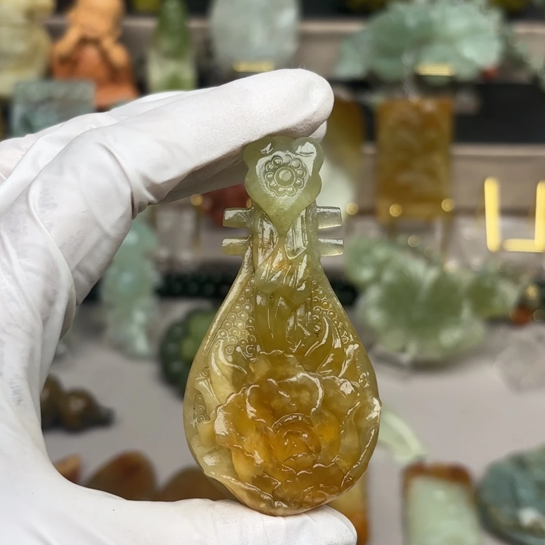 蛇纹石玉颈饰未镶嵌