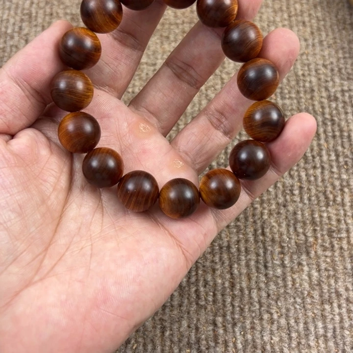 木太行崖柏1.5黑骨料。。。。。。