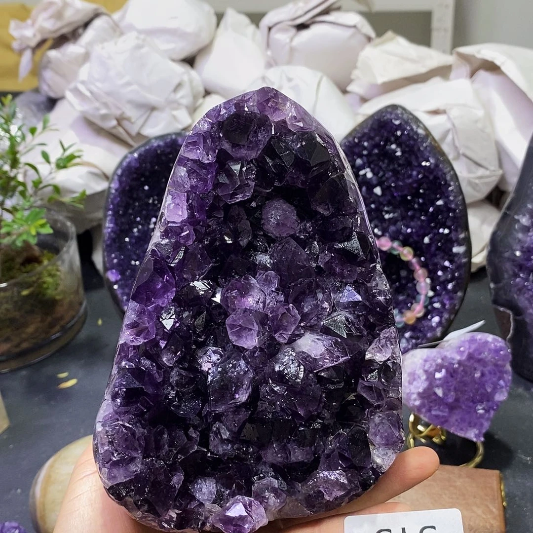 9K金镶嵌水晶大型摆件（非配饰）