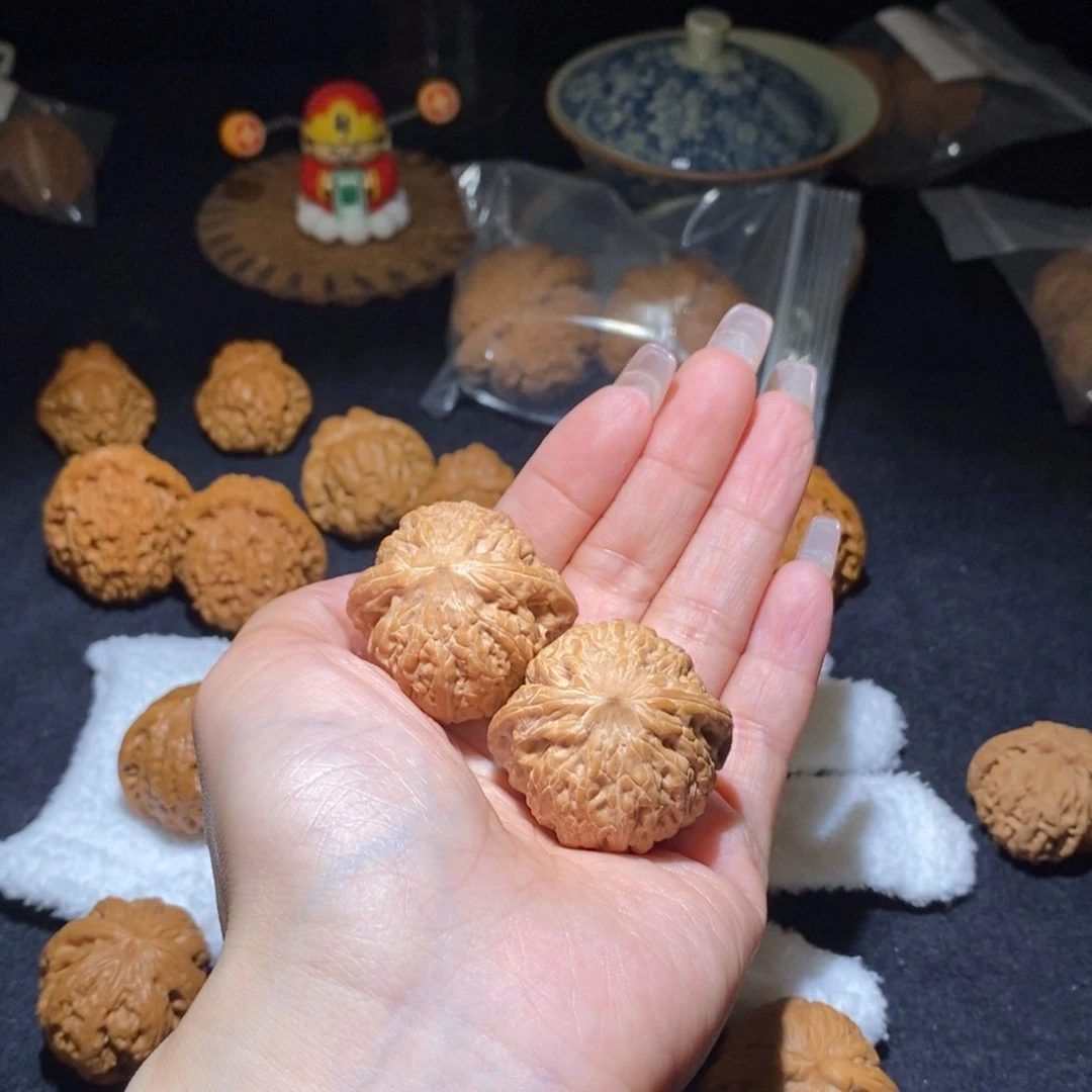 文玩核桃吊坠铁锤妹妹38