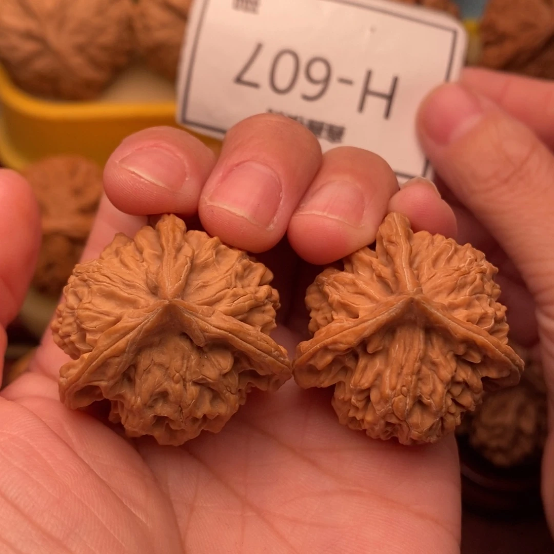 把件桃核盘山奔34…..