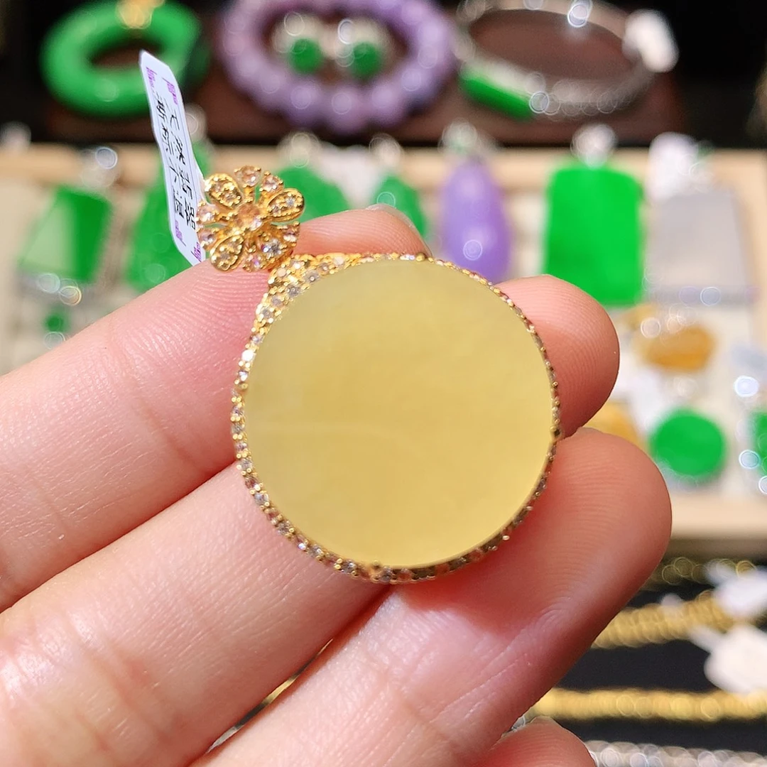 吊坠(不含链)18K金镶嵌翡翠