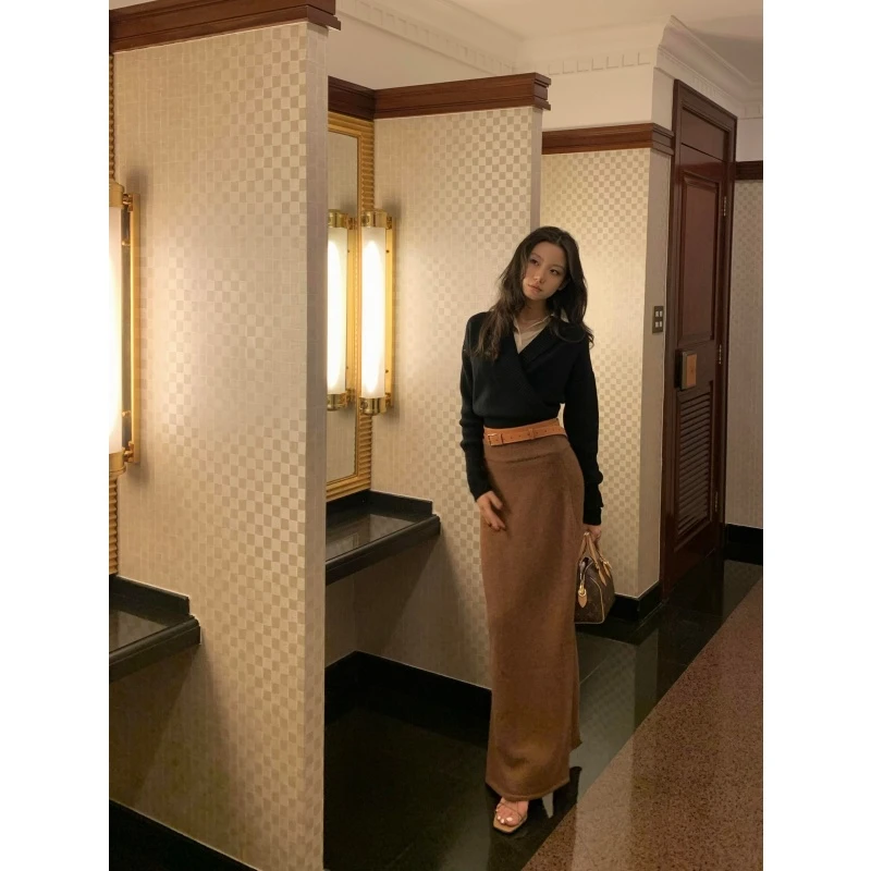 MARIE.COCO轻熟风撞色假两件长袖针织衫女秋冬新款高腰显瘦半身裙