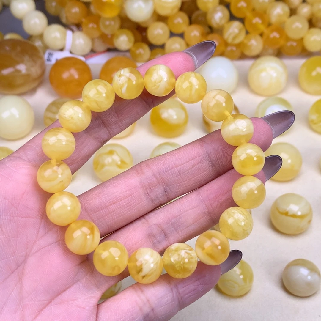 琥珀未镶嵌裸石10.5毫米