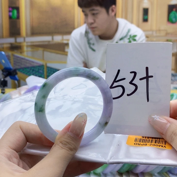 翡翠未镶嵌手镯000……