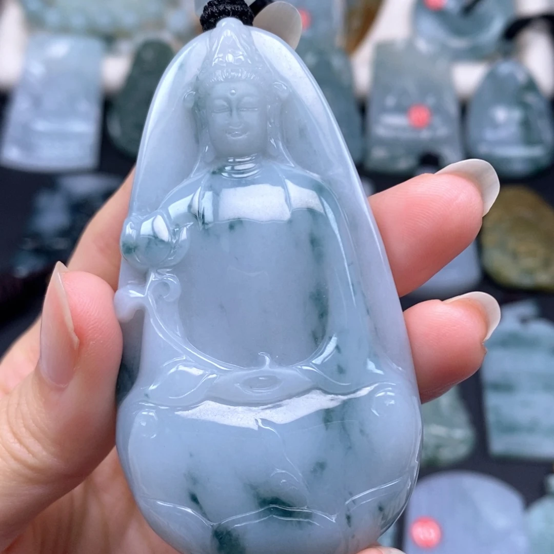 翡翠未镶嵌颈饰素衣