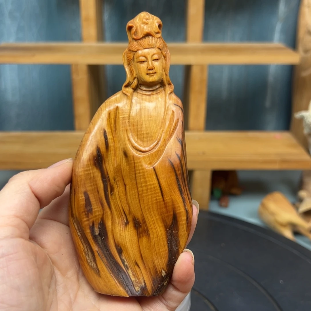 木傲***人崖柏木摆件手把件