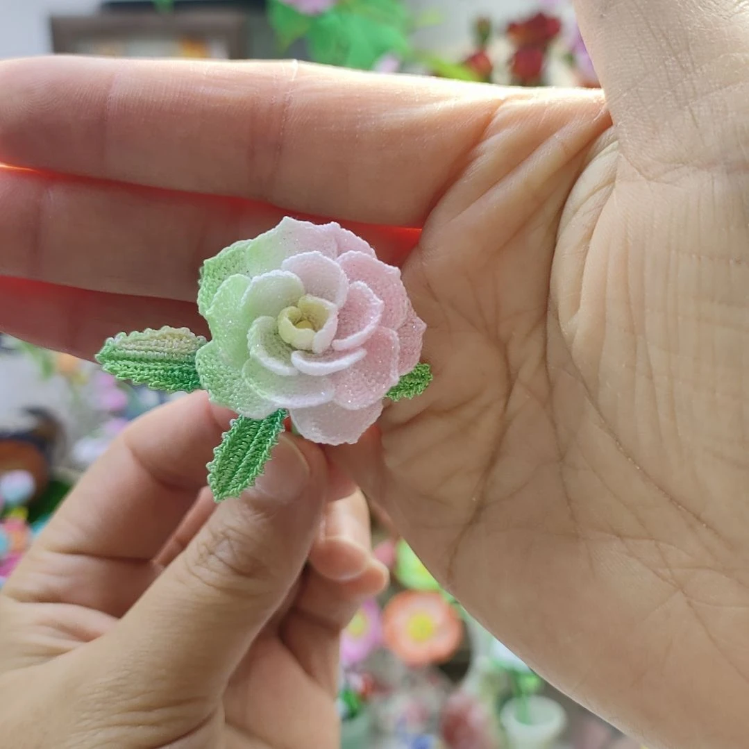 微钩彩色小玫瑰花枝