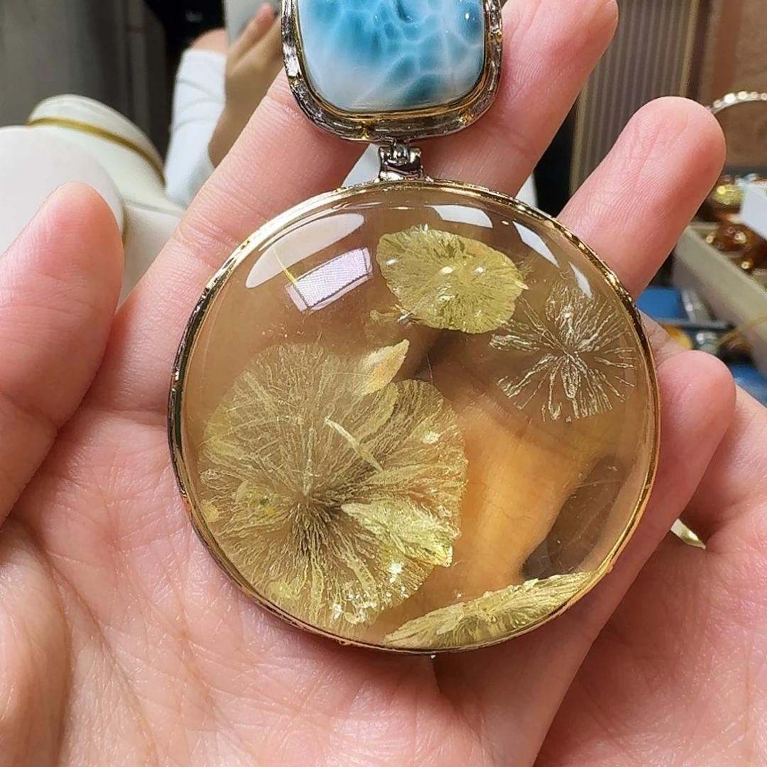 琥珀未镶嵌颈饰吊坠