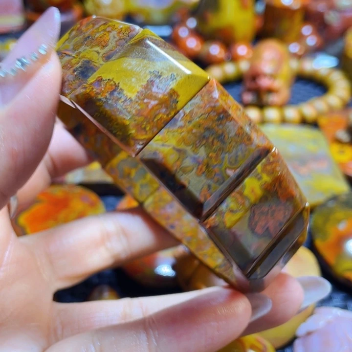 未镶嵌战国红手牌玛瑙/玉髓