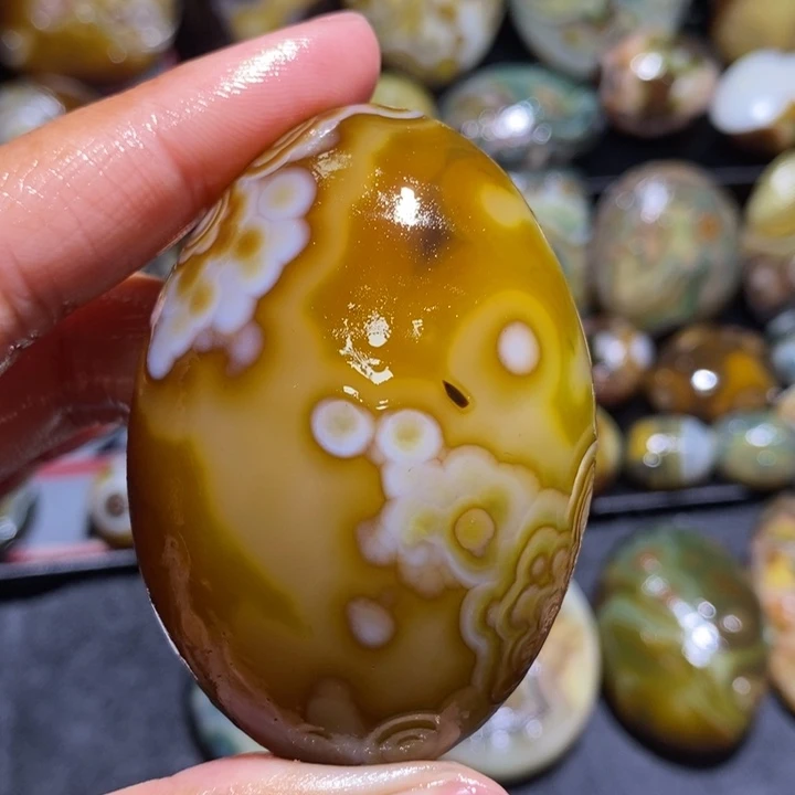 未镶嵌玛瑙/玉髓珠宝奇石