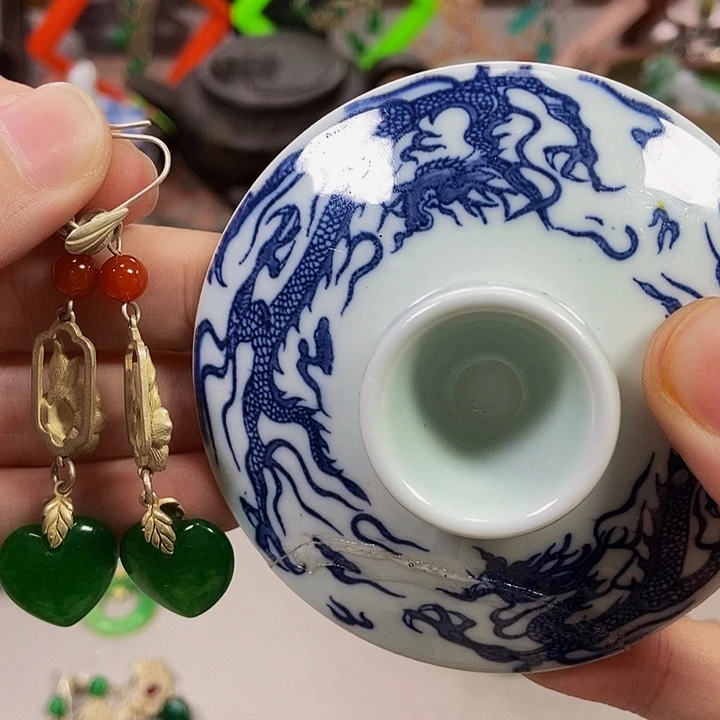 瓷片吧不会吧哈哈哈哈哈哈