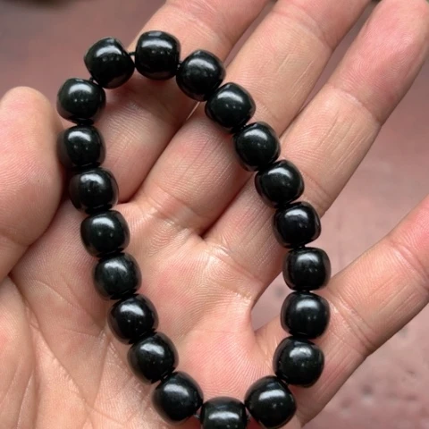 和田玉手串未镶嵌