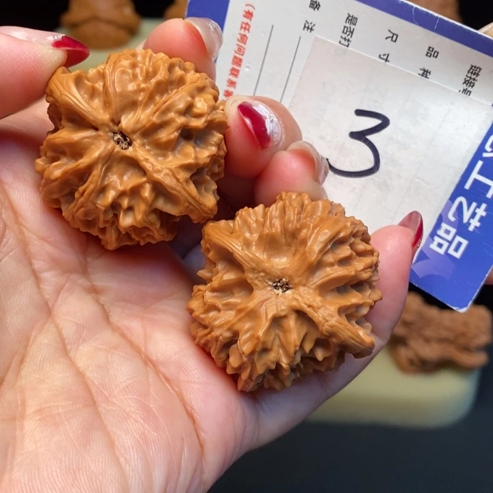 文玩核桃吊坠39苹果园