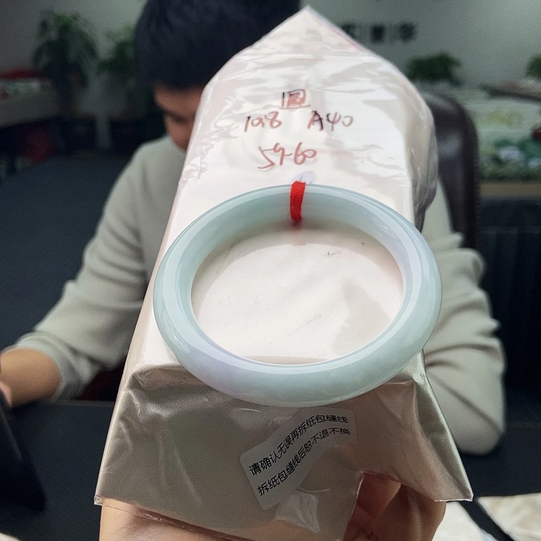 翡翠未镶嵌手镯拍一发一