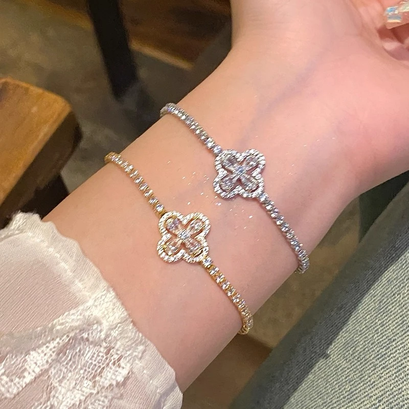 合金手链 闪四叶草手链轻奢小众精致手串手链女新款手绳手饰品