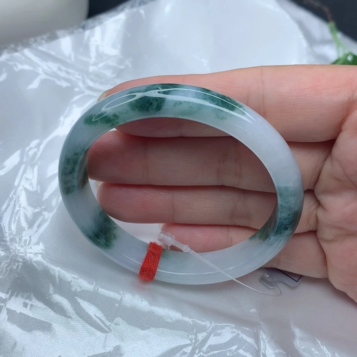 翡翠手镯（贵妃镯）未镶嵌555565656